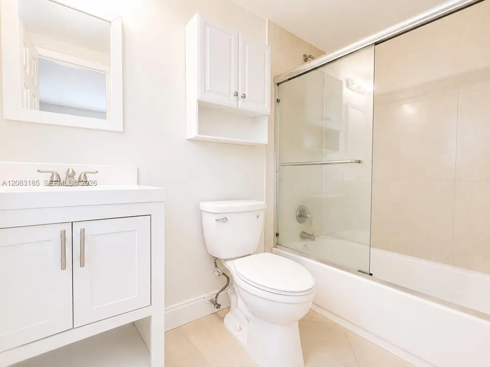 2901 Middle River Dr #5 Fort Lauderdale, FL 33306