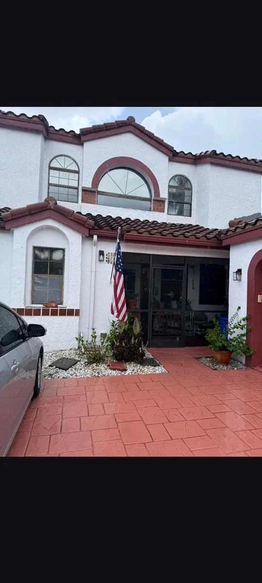 171 Island Way 
