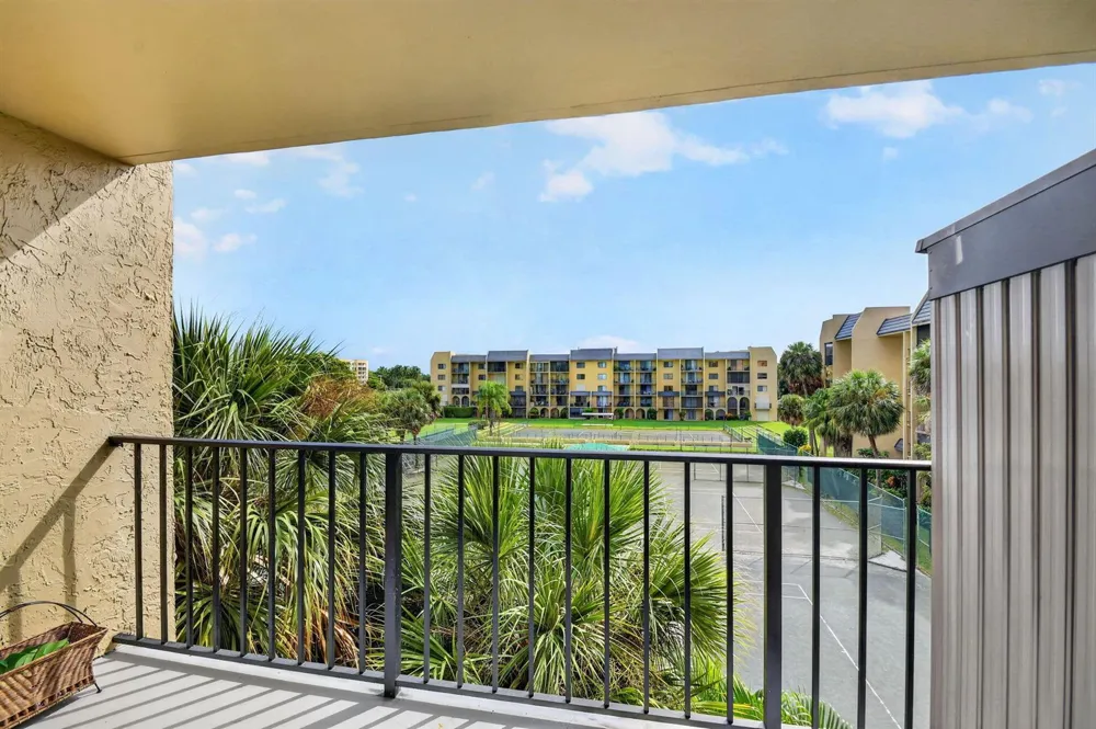 2786 TENNIS CLUB DRIVE #407 West Palm Beach, FL 33417