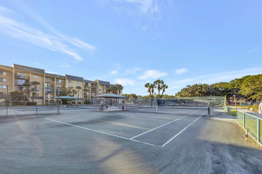 2786 TENNIS CLUB DRIVE #407 West Palm Beach, FL 33417