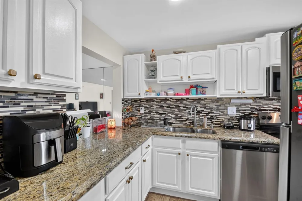 2786 TENNIS CLUB DRIVE #407 West Palm Beach, FL 33417