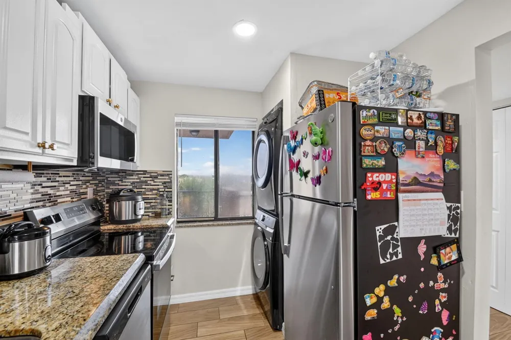 2786 TENNIS CLUB DRIVE #407 West Palm Beach, FL 33417