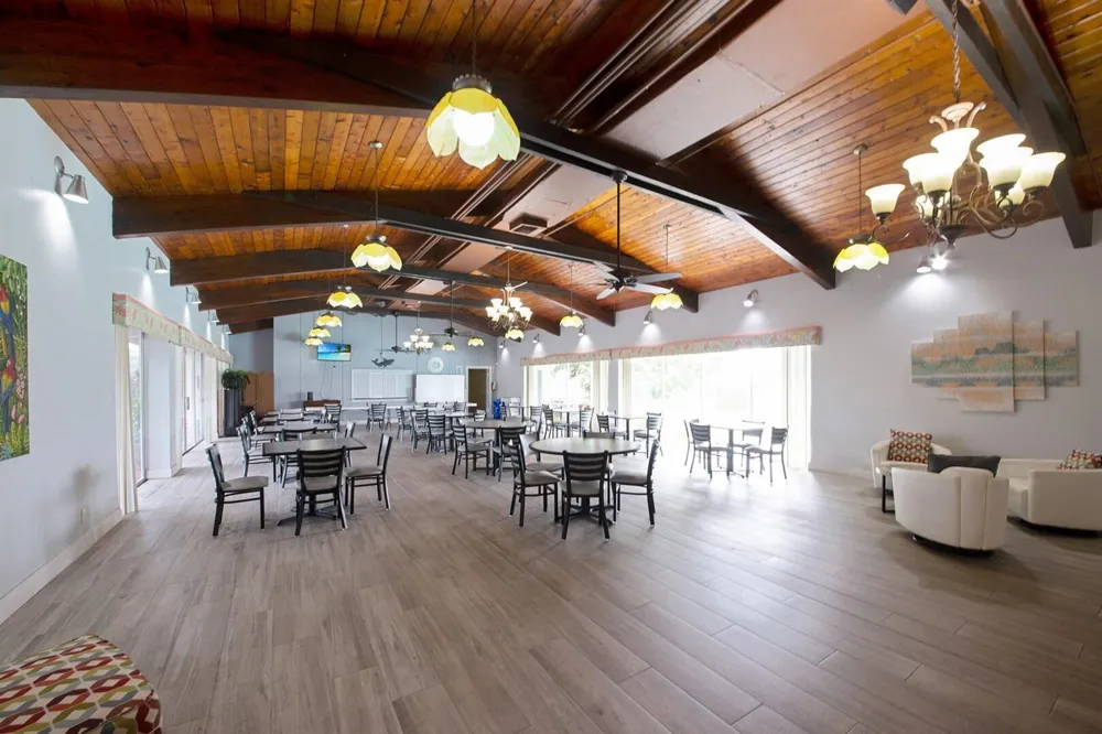 2581 Garden Drive #206 Lake Worth, FL 33461