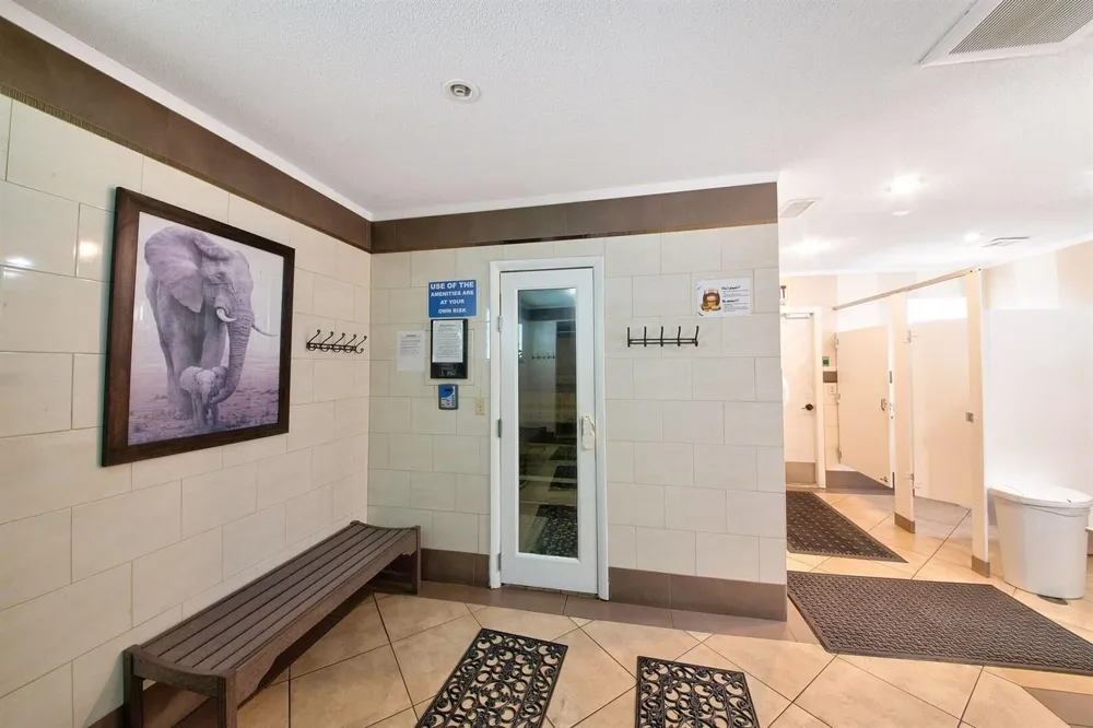 2581 Garden Drive #206 Lake Worth, FL 33461