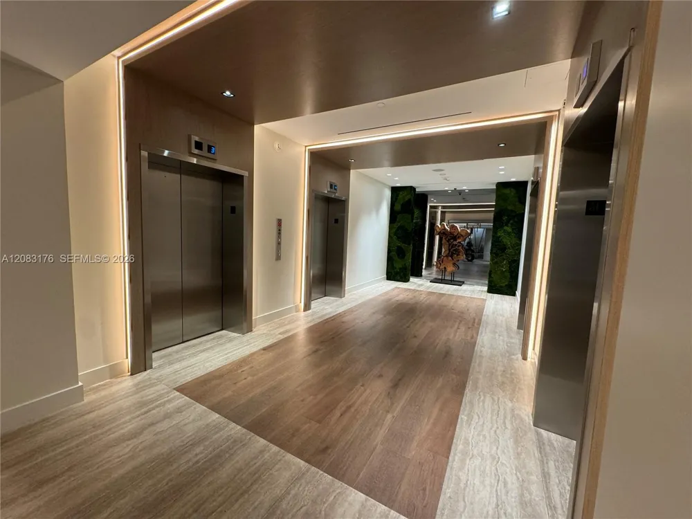 2301 Collins Ave #611 Miami Beach, FL 33139