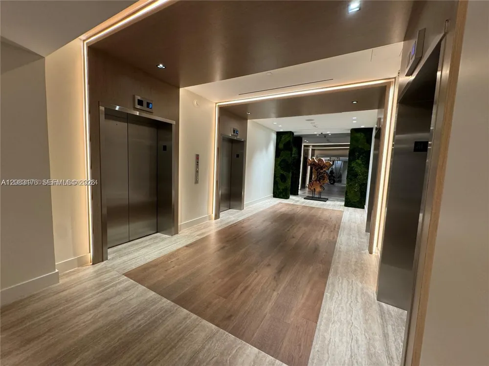 2301 Collins Ave #611 Miami Beach, FL 33139