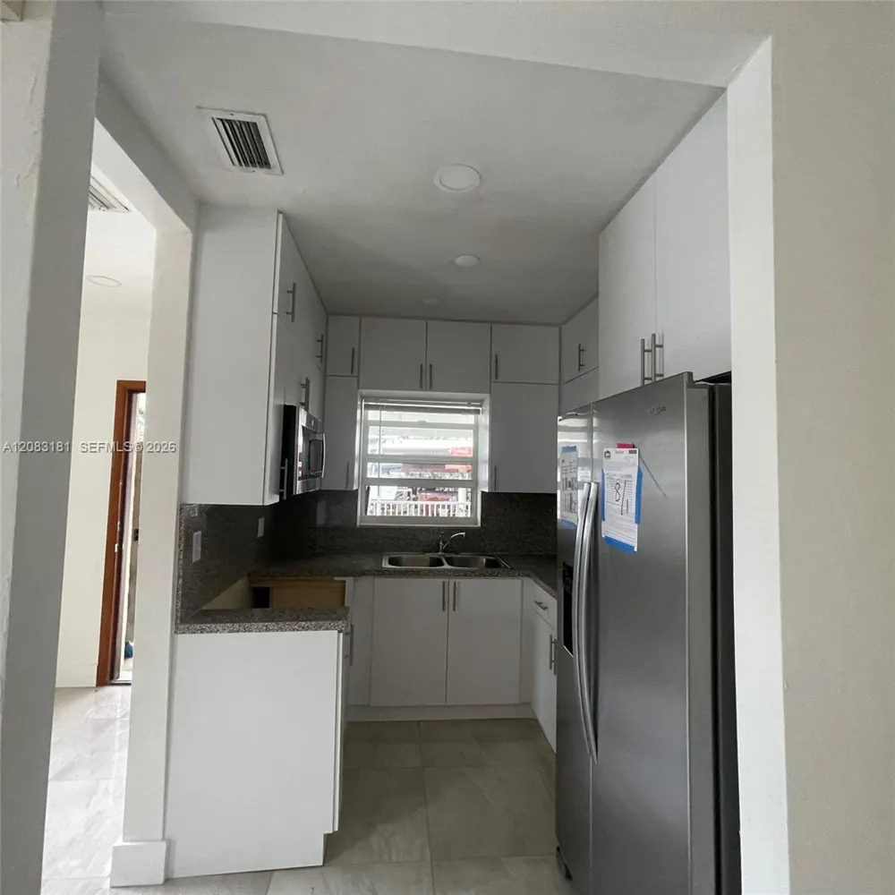 501 SE 7th St #A Hialeah, FL 33010