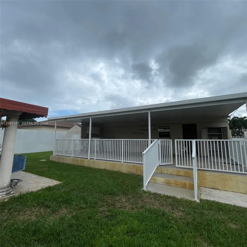 501 SE 7th St #A Hialeah, FL 33010