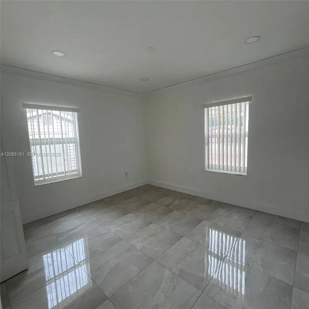 501 SE 7th St #A Hialeah, FL 33010