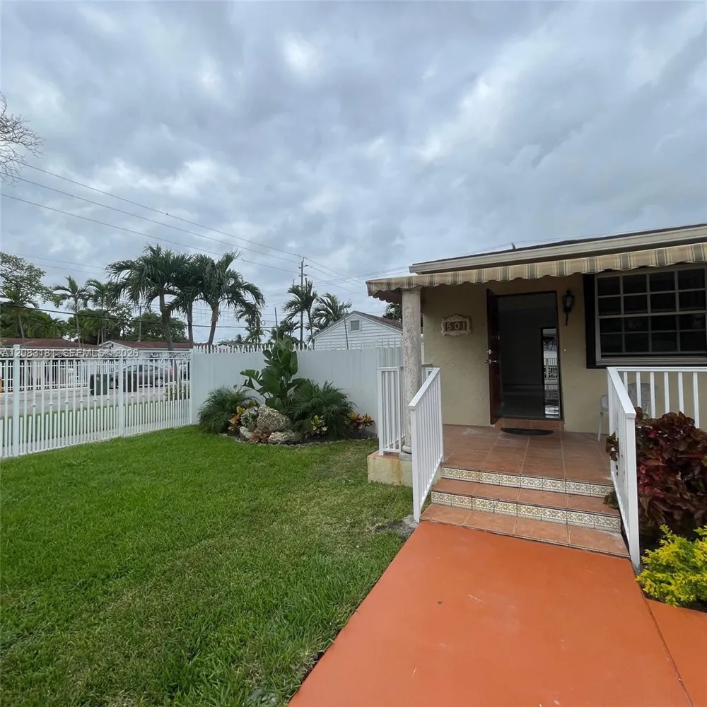 501 SE 7th St #A Hialeah, FL 33010