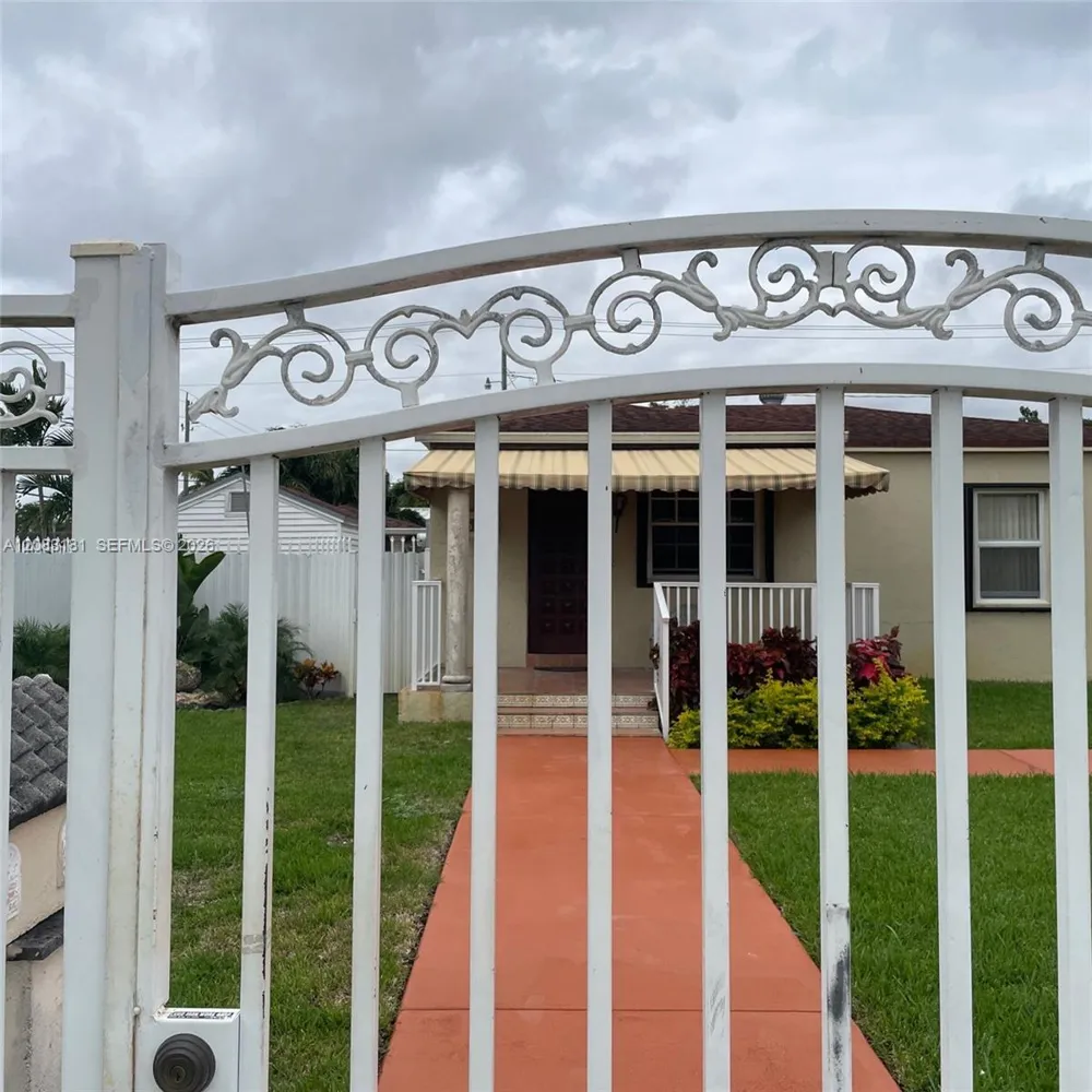 501 SE 7th St #A Hialeah, FL 33010