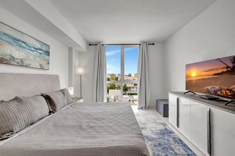 401 BIRCH ROAD #510 Fort Lauderdale, FL 33304