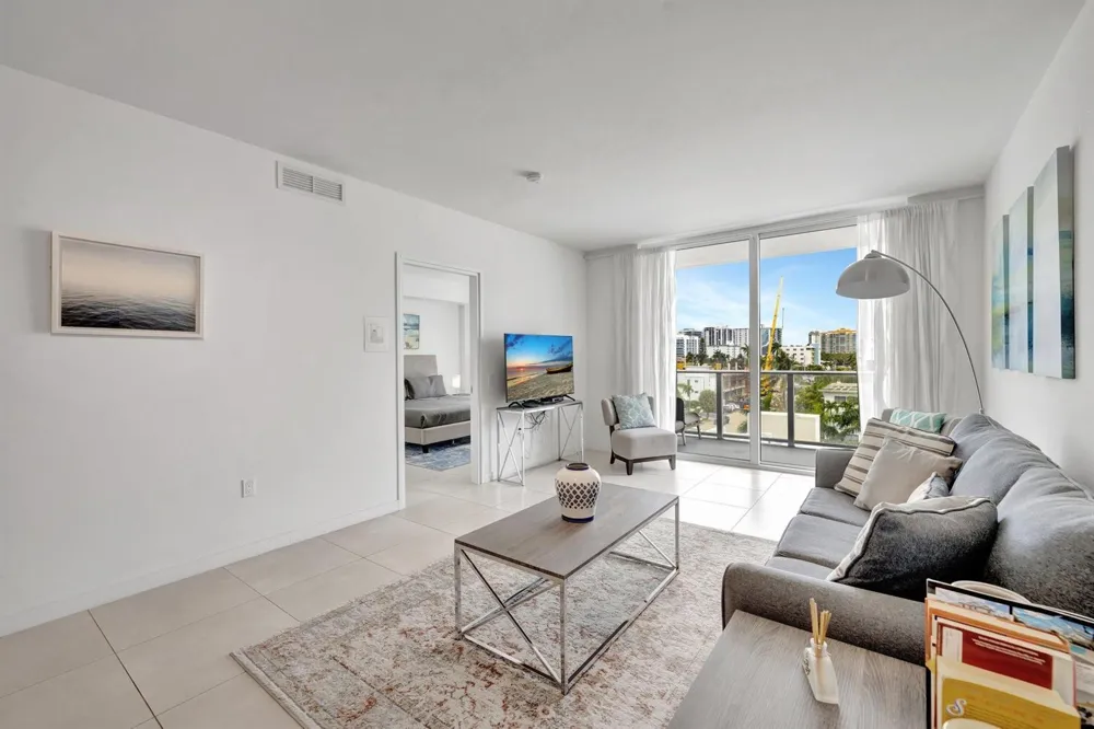 401 BIRCH ROAD #510 Fort Lauderdale, FL 33304