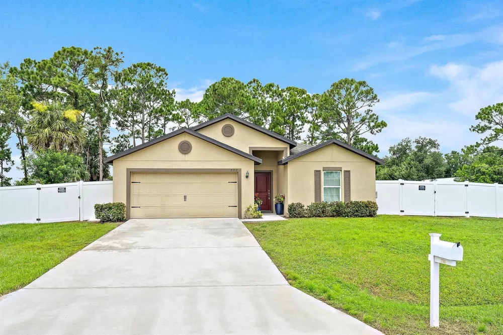 790 NW Kingston Street Port St. Lucie, FL 34983