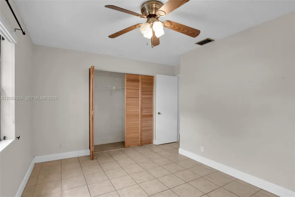 17624 NW 63rd Ct Hialeah, FL 33015