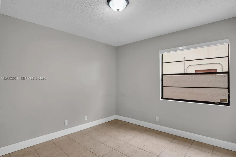 17624 NW 63rd Ct Hialeah, FL 33015