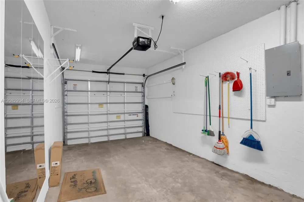 17624 NW 63rd Ct Hialeah, FL 33015