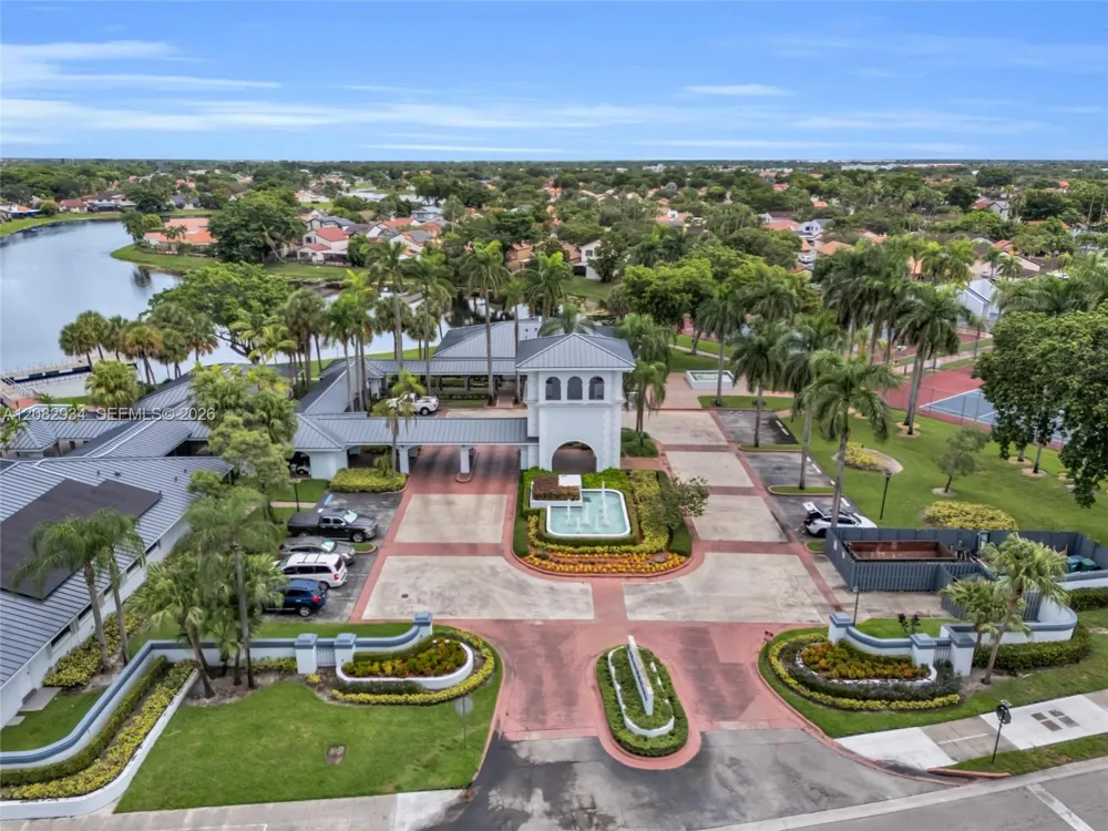 17624 NW 63rd Ct Hialeah, FL 33015