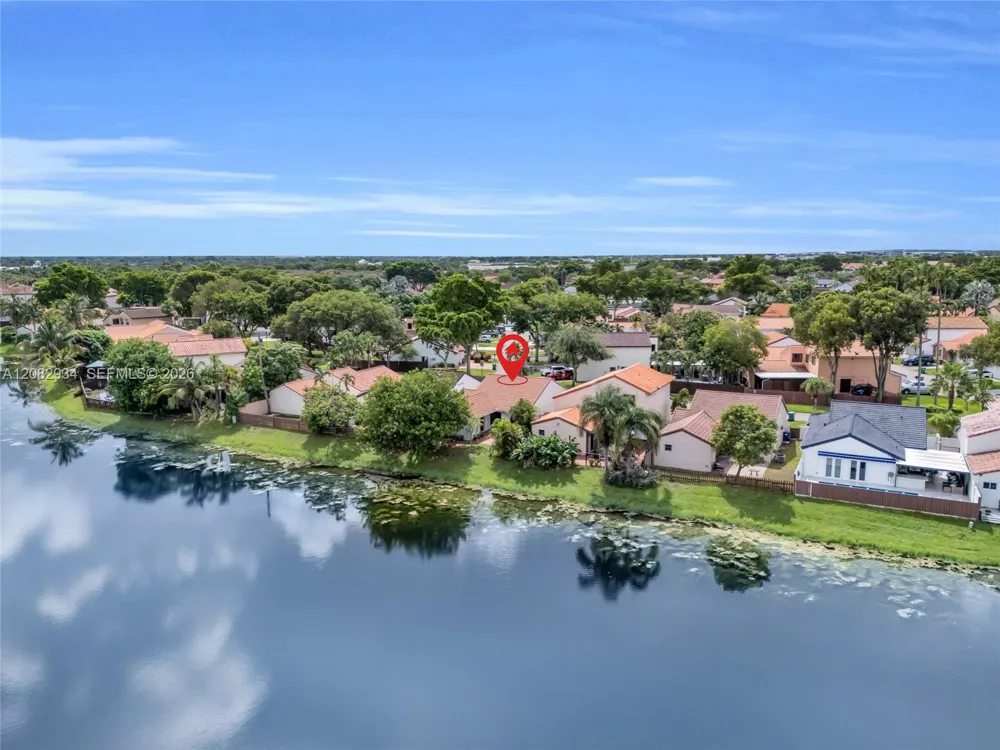 17624 NW 63rd Ct Hialeah, FL 33015
