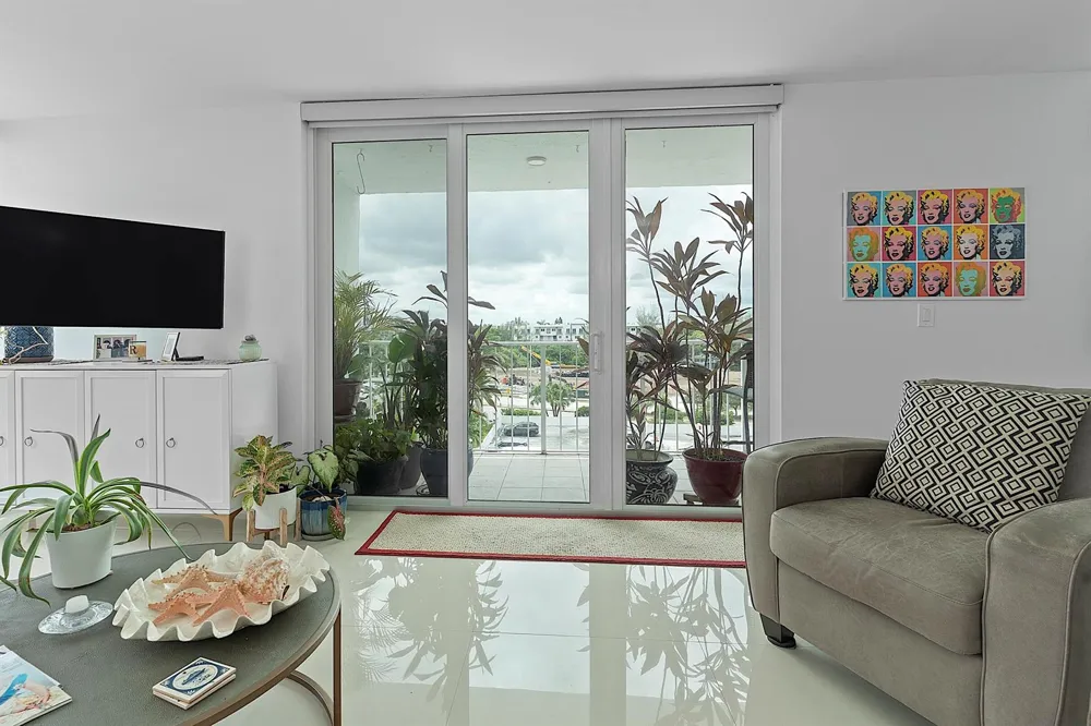 1170 FEDERAL Highway #612 Fort Lauderdale, FL 33304