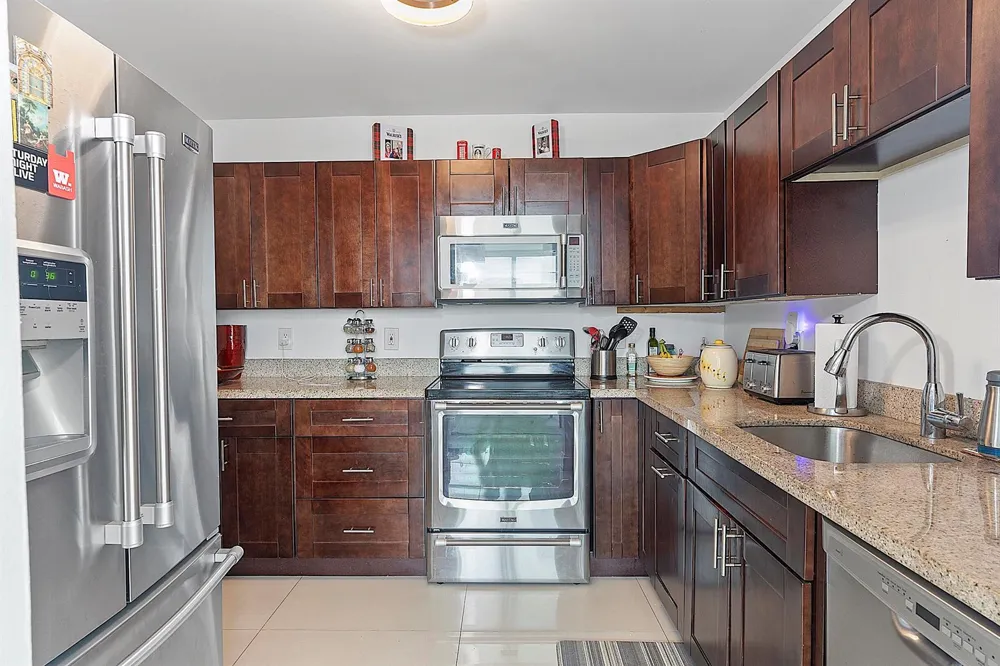 1170 FEDERAL Highway #612 Fort Lauderdale, FL 33304