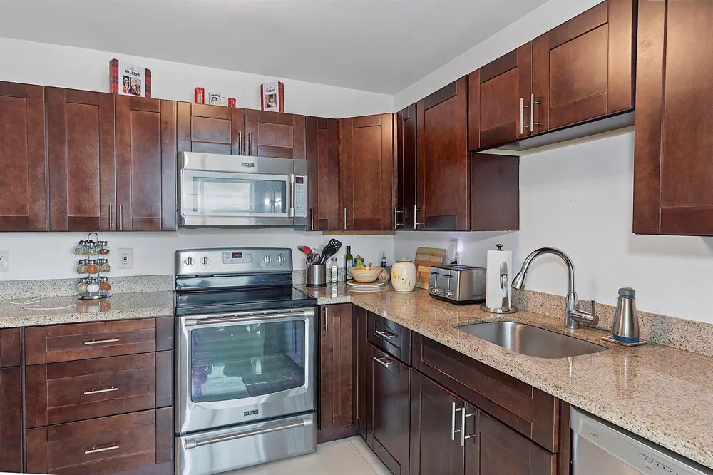 1170 FEDERAL Highway #612 Fort Lauderdale, FL 33304