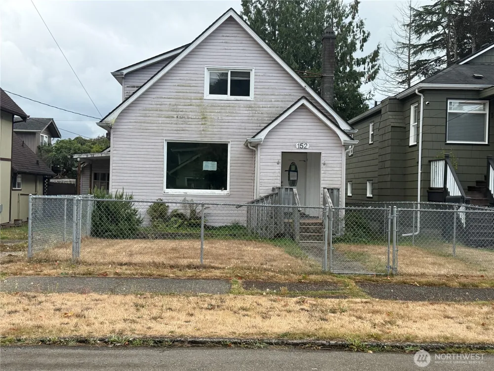 152 Karr Avenue Hoquiam, WA 98550