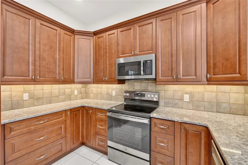 9325 SW 35TH LANE Gainesville, FL 32608
