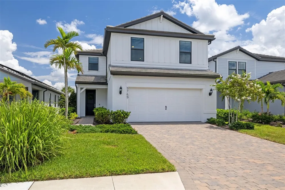 5765 SILVERSIDE PINE COURT Bradenton, FL 34211