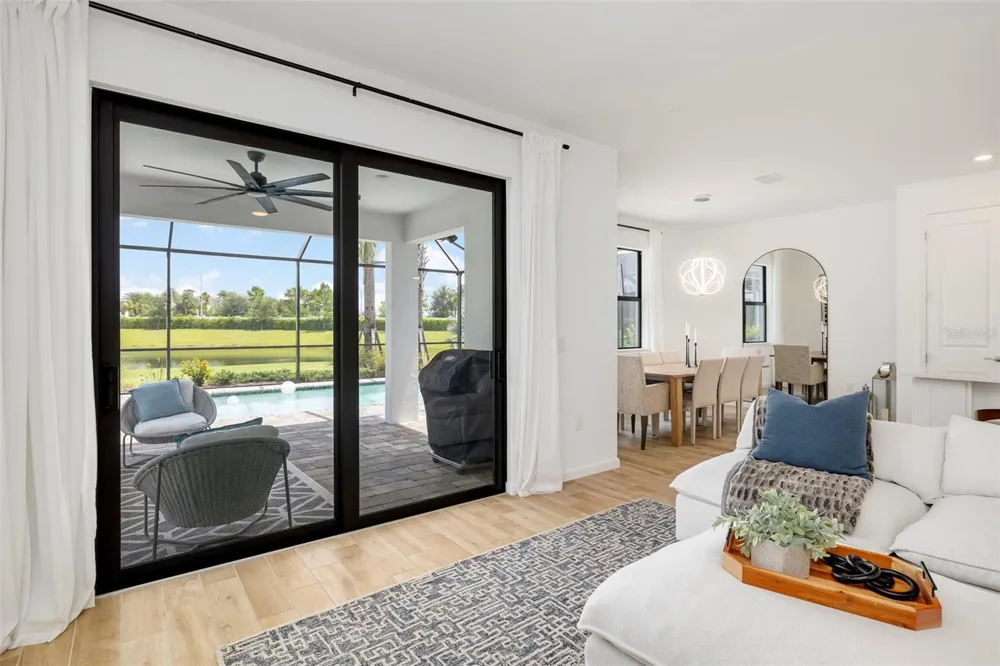 5765 SILVERSIDE PINE COURT Bradenton, FL 34211