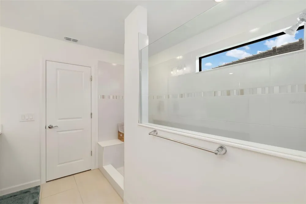 5765 SILVERSIDE PINE COURT Bradenton, FL 34211