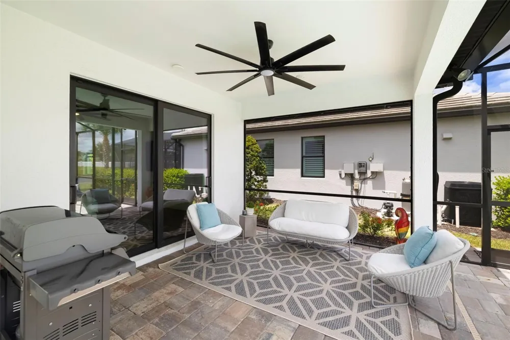 5765 SILVERSIDE PINE COURT Bradenton, FL 34211