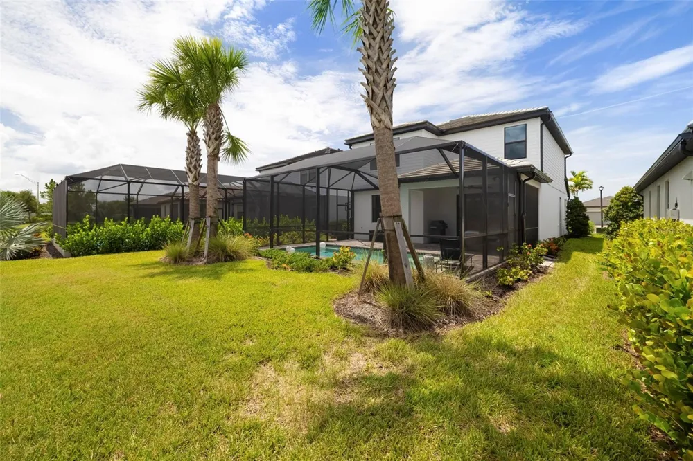 5765 SILVERSIDE PINE COURT Bradenton, FL 34211
