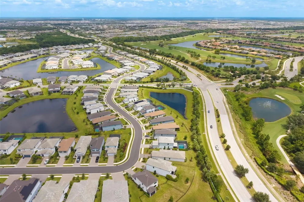 5765 SILVERSIDE PINE COURT Bradenton, FL 34211