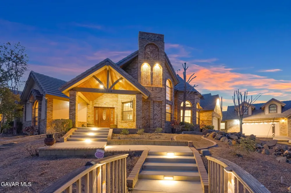 3249 Camino Hermanos Lancaster, CA 93536