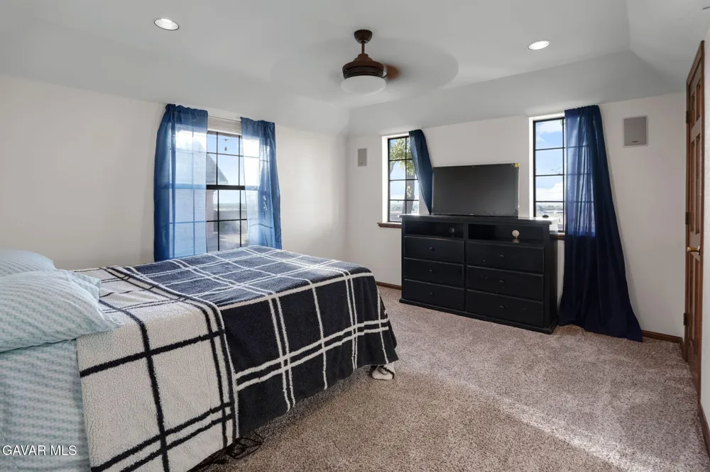 3249 Camino Hermanos Lancaster, CA 93536