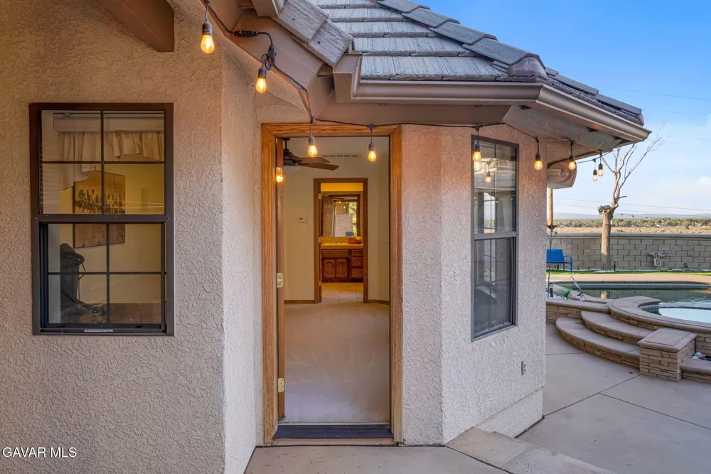 3249 Camino Hermanos Lancaster, CA 93536