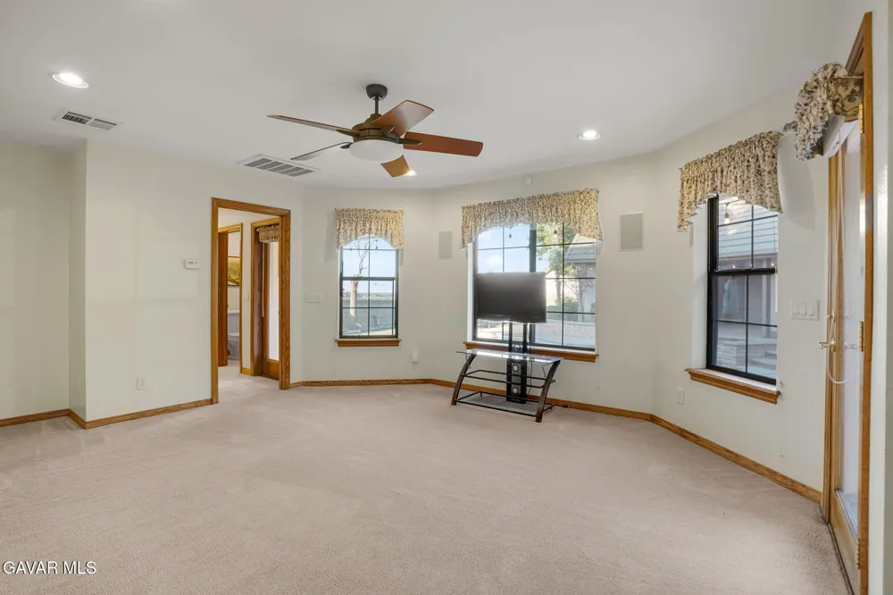 3249 Camino Hermanos Lancaster, CA 93536
