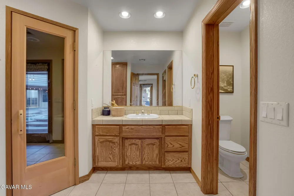 3249 Camino Hermanos Lancaster, CA 93536