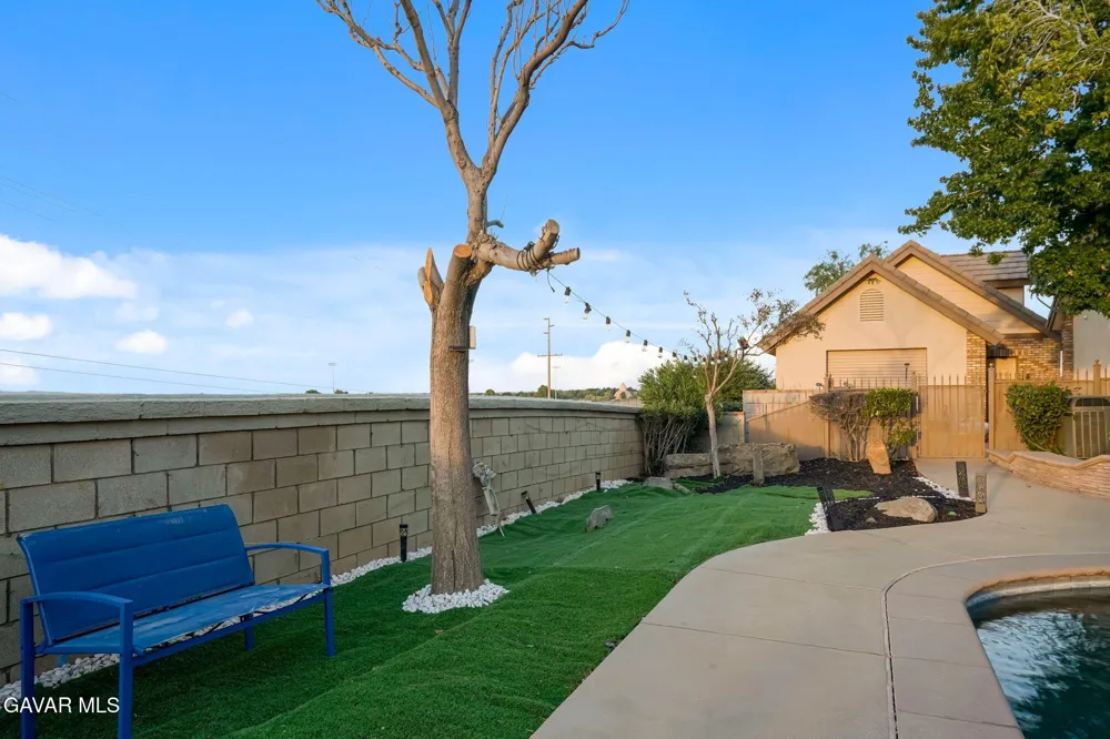 3249 Camino Hermanos Lancaster, CA 93536