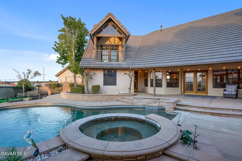 3249 Camino Hermanos Lancaster, CA 93536