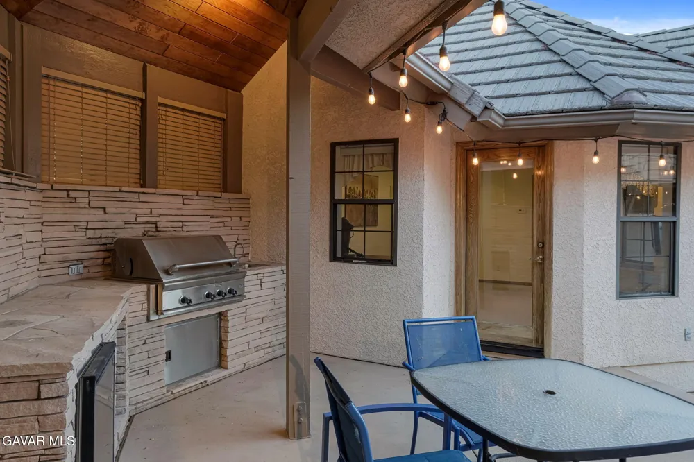 3249 Camino Hermanos Lancaster, CA 93536