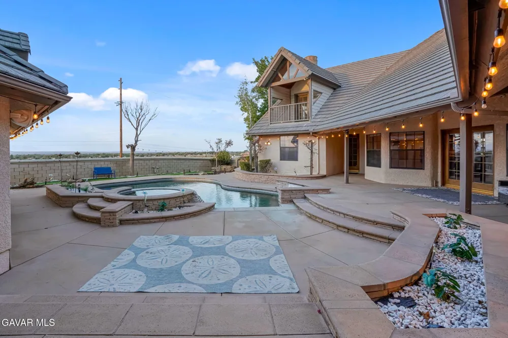 3249 Camino Hermanos Lancaster, CA 93536