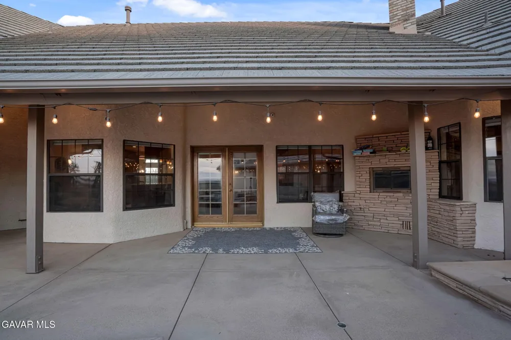3249 Camino Hermanos Lancaster, CA 93536