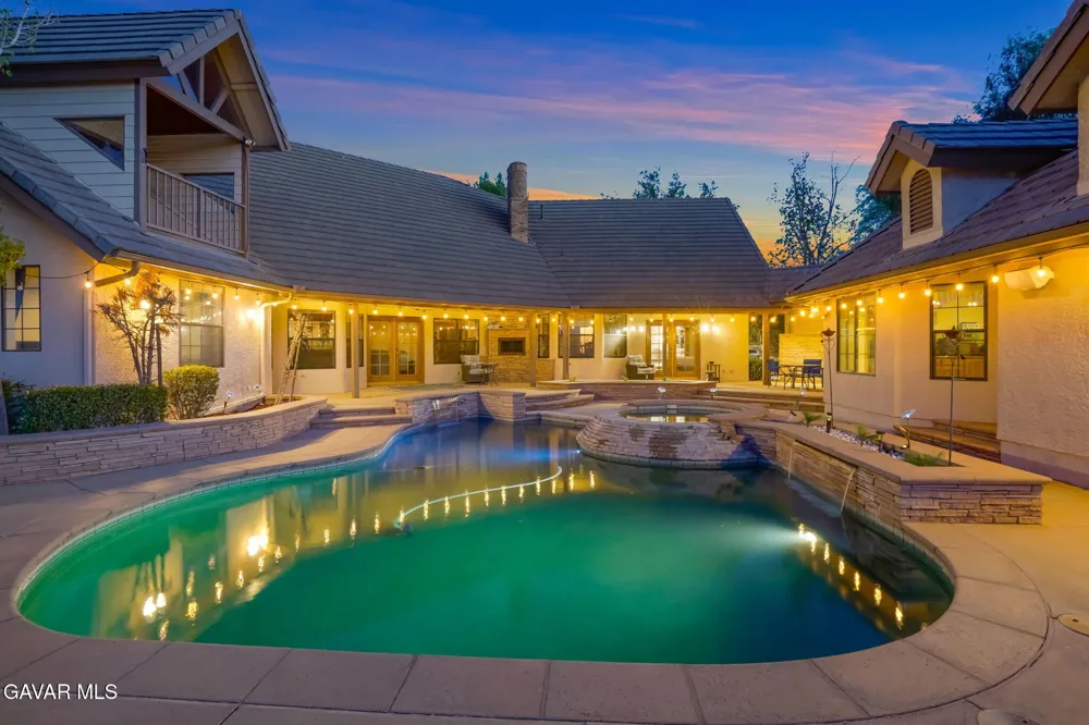 3249 Camino Hermanos Lancaster, CA 93536