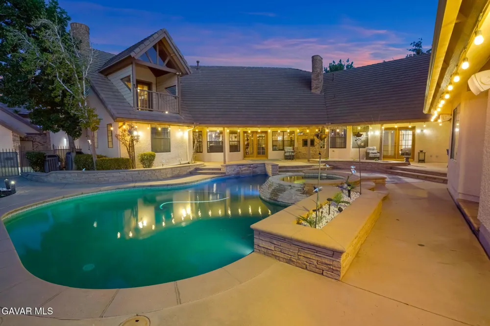 3249 Camino Hermanos Lancaster, CA 93536