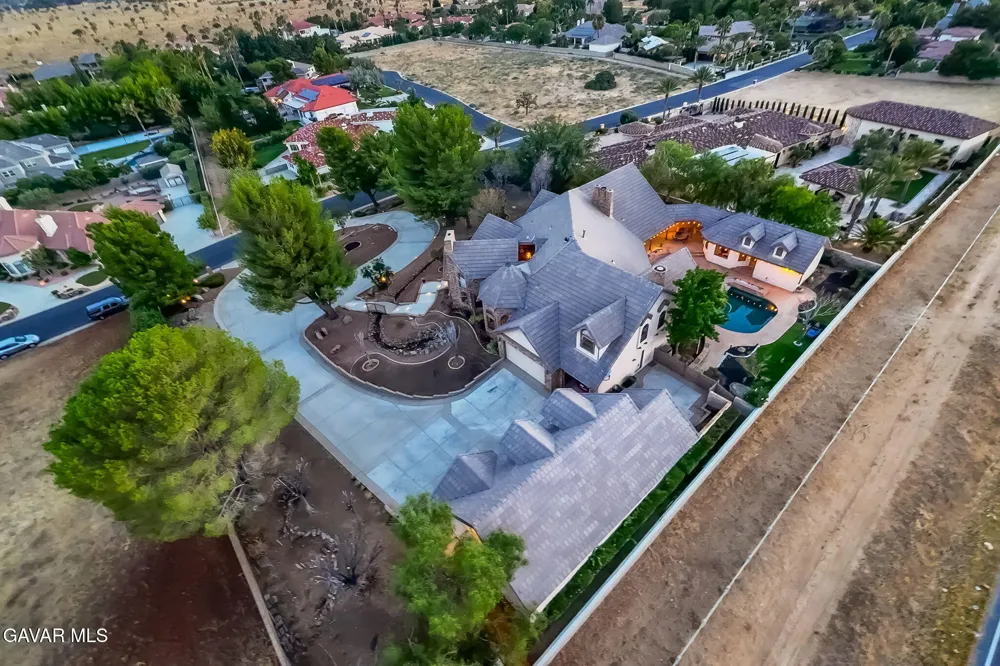 3249 Camino Hermanos Lancaster, CA 93536