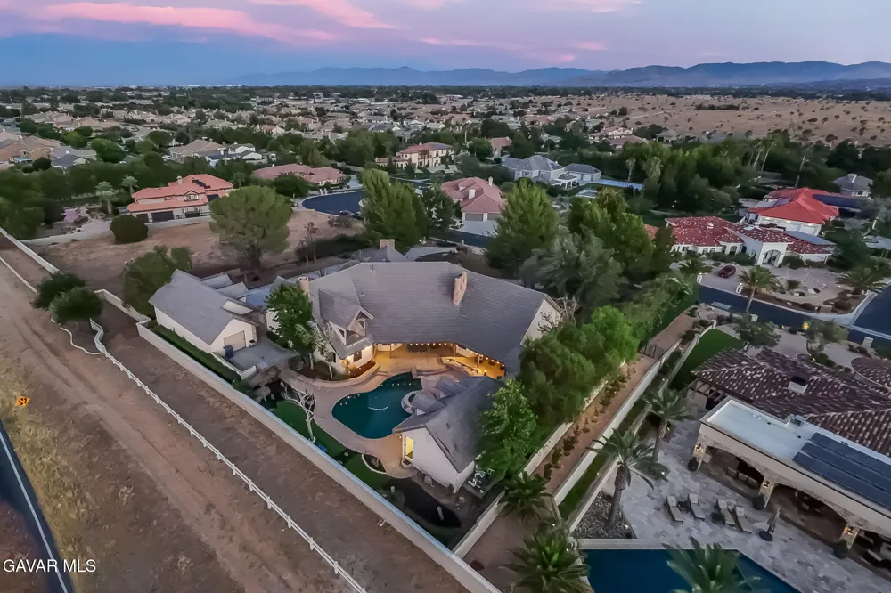 3249 Camino Hermanos Lancaster, CA 93536