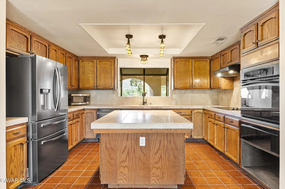 23921 Parke Court Tehachapi, CA 93561