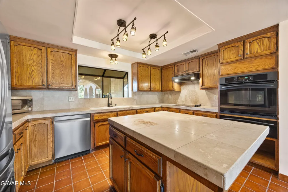 23921 Parke Court Tehachapi, CA 93561